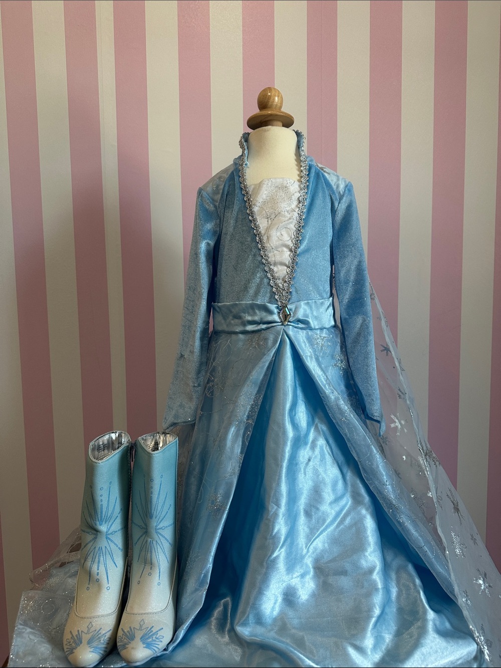 Disney Frozen Elza Classic Costume Halloween Costume Set